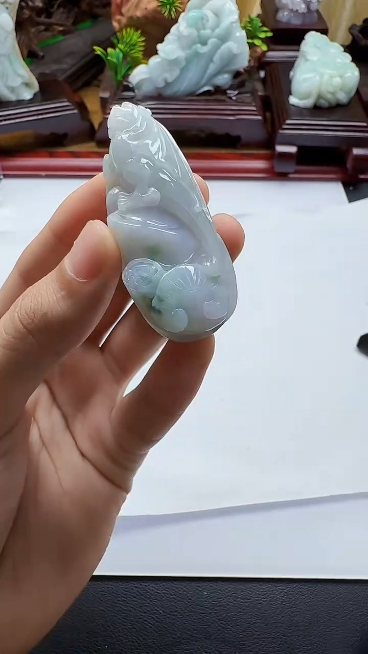 吊坠(不含链)未镶嵌翡翠1