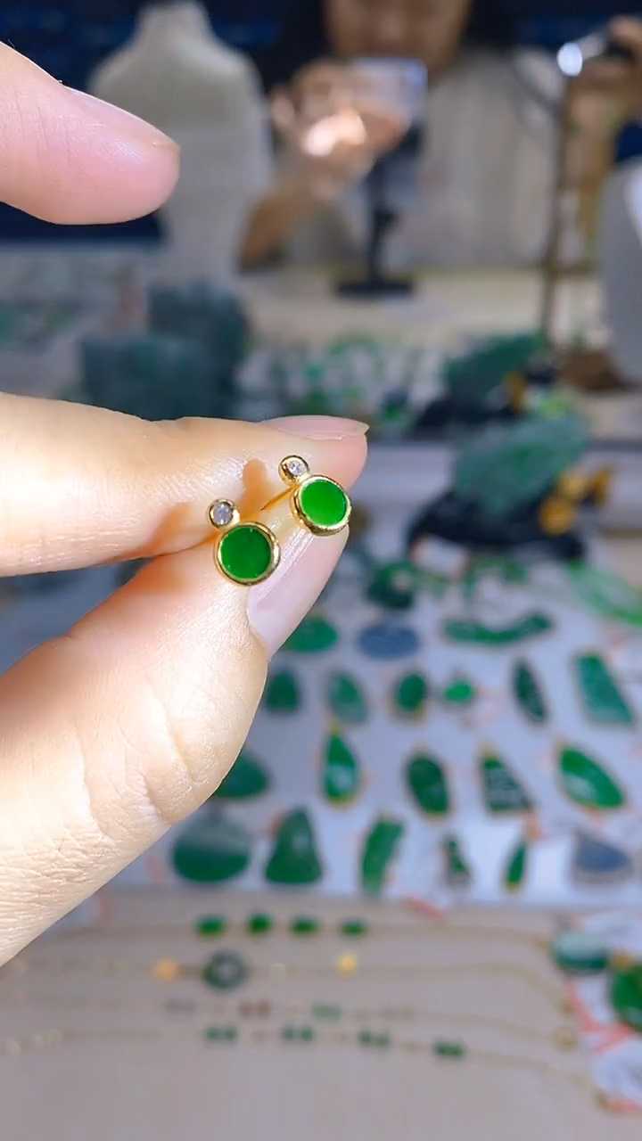 颈饰未镶嵌翡翠新号开播 全场乱卖