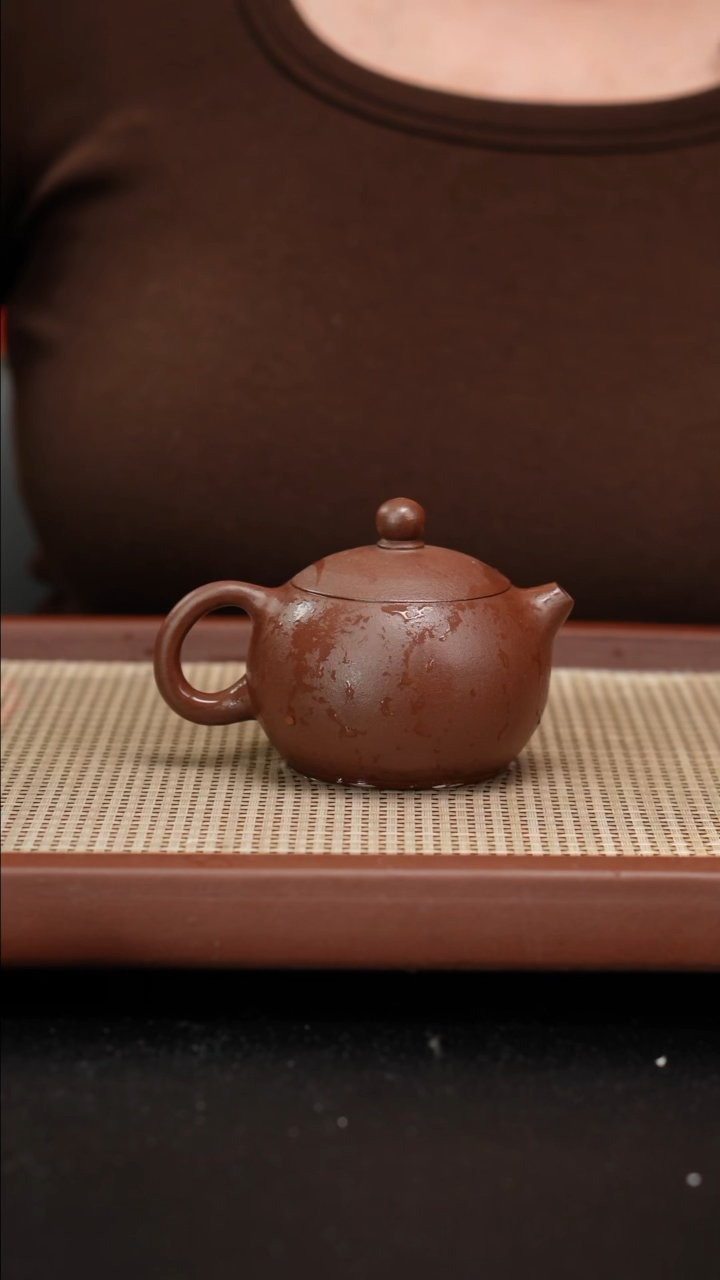 【闪购商品】紫砂茶壶石黄龙血砂西施150