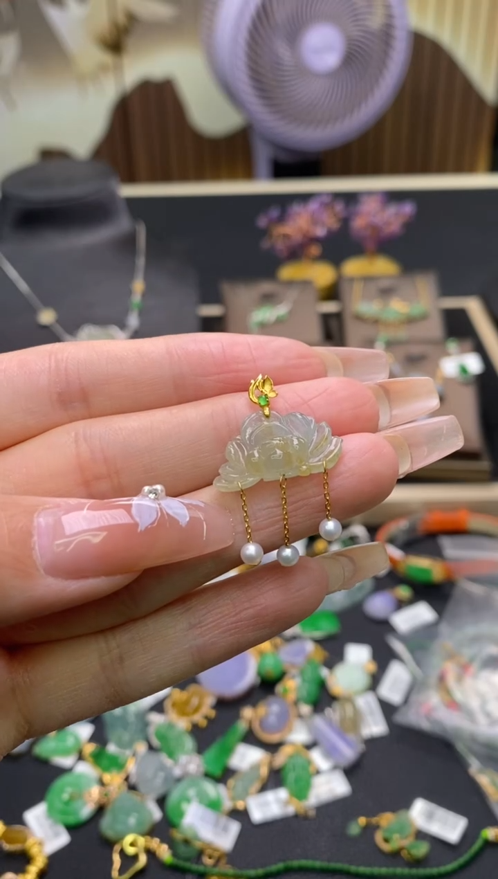 【闪购商品】翡翠颈饰18K金镶嵌净货18491