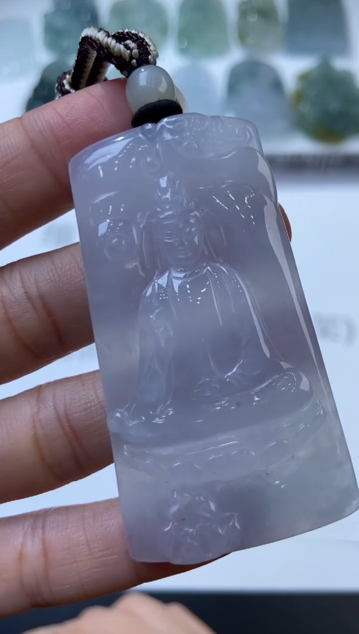 未镶嵌挂件翡翠379133    多人 