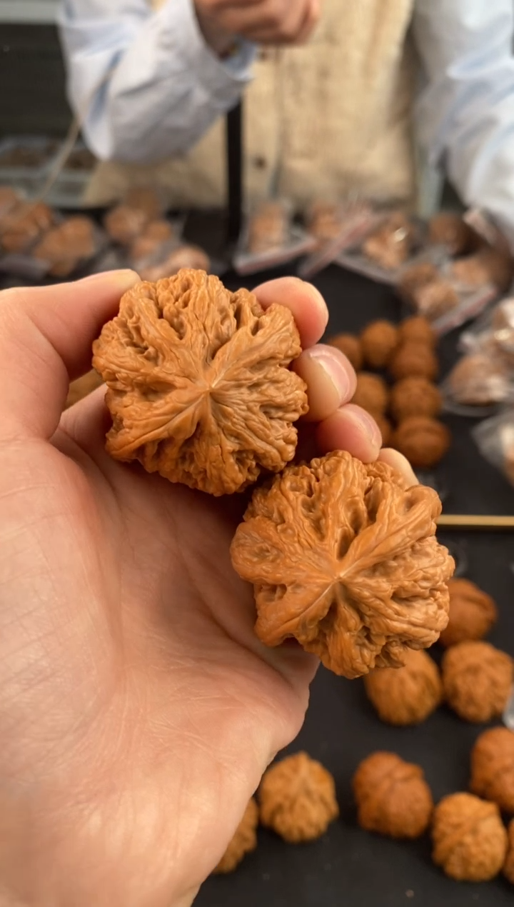 【闪购商品】文玩核桃把件大粗筋41-x784