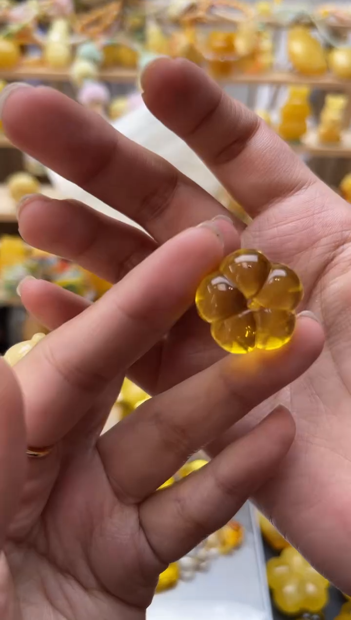 琥珀未镶嵌珠宝奇石052琥珀蜜蜡微瑕