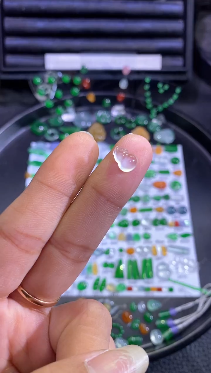 未镶嵌挂件翡翠葫芦