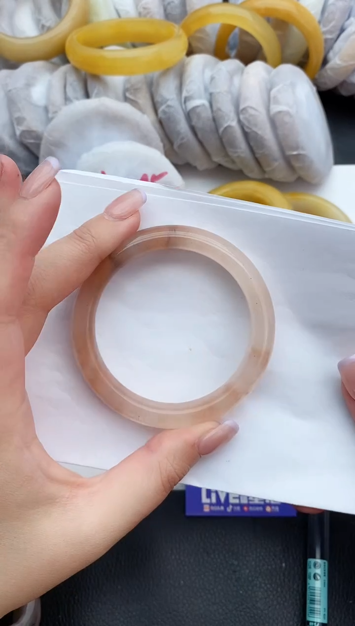 石英质玉未镶嵌手镯50+55/56