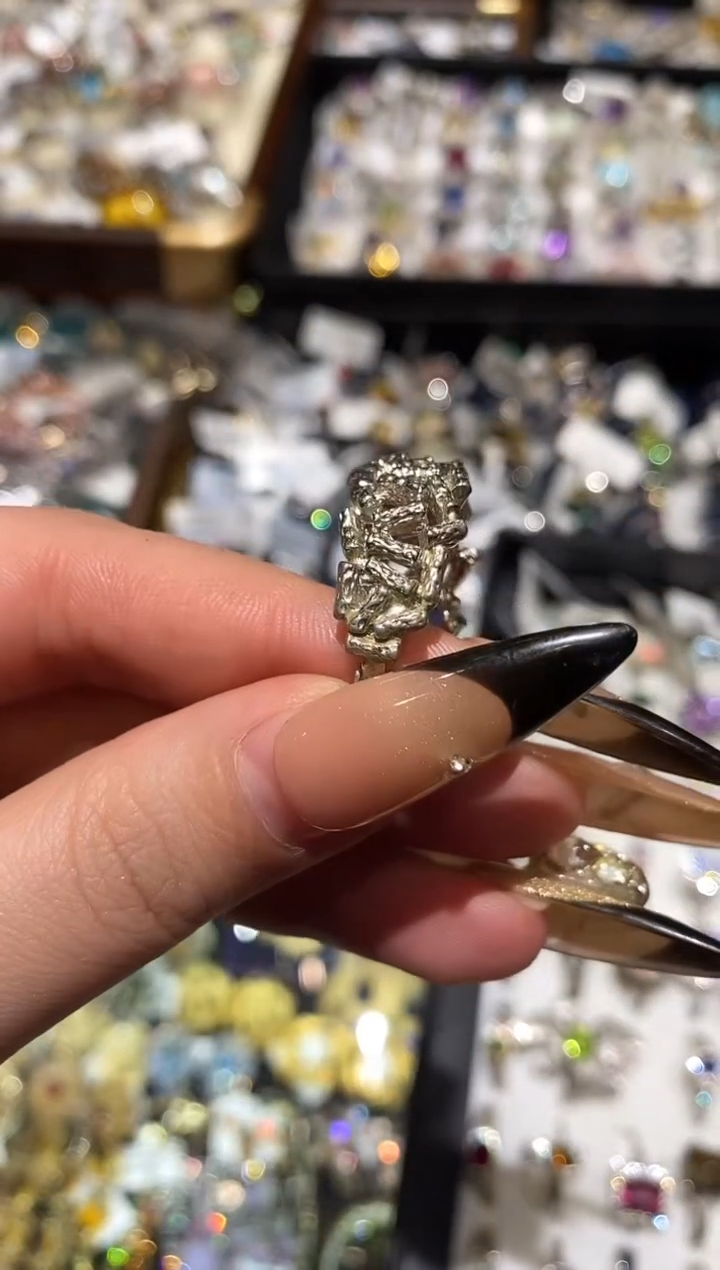 纯铜合金琉璃楚楚中古珠宝甄选不退换