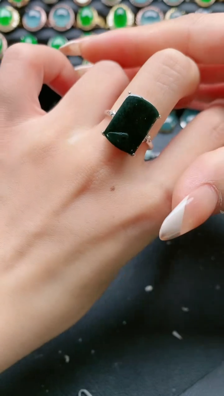 【闪购商品】翡翠戒指银S925镶嵌11111