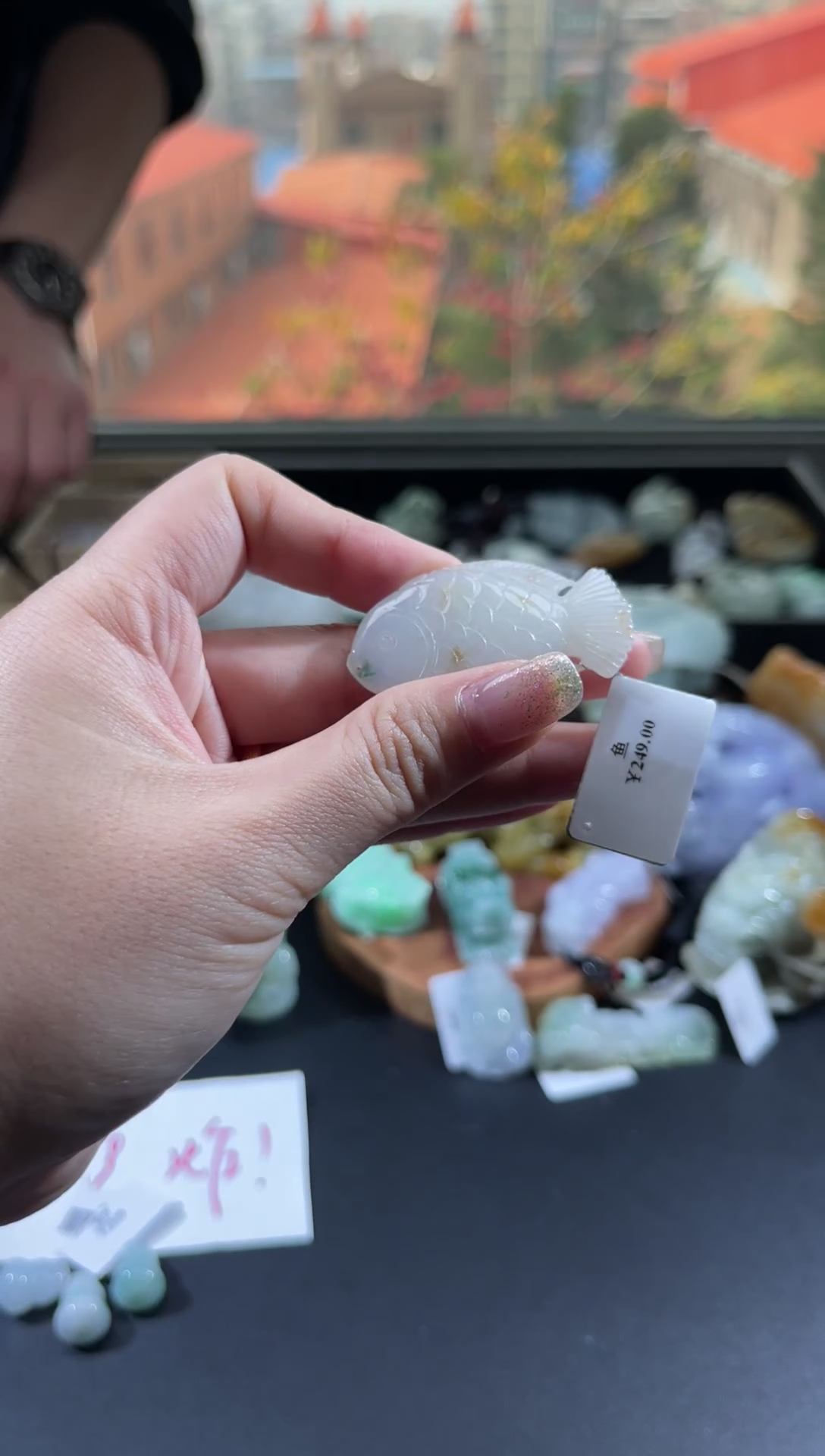 【闪购商品】翡翠颈饰未镶嵌金鱼00017