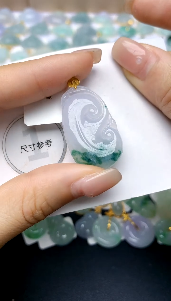 翡翠18K金镶嵌颈饰天然A货翡翠