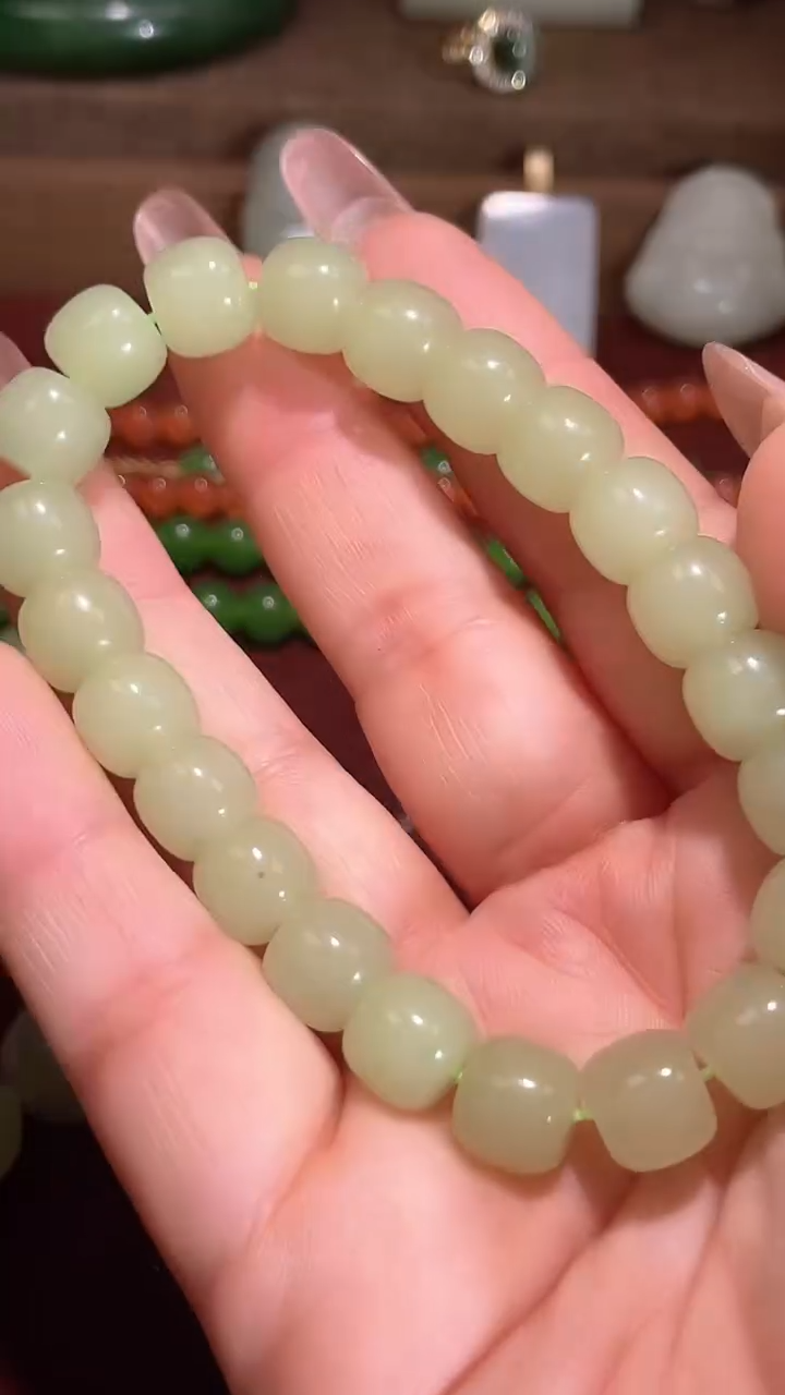 颈饰未镶嵌和田玉晴水手链