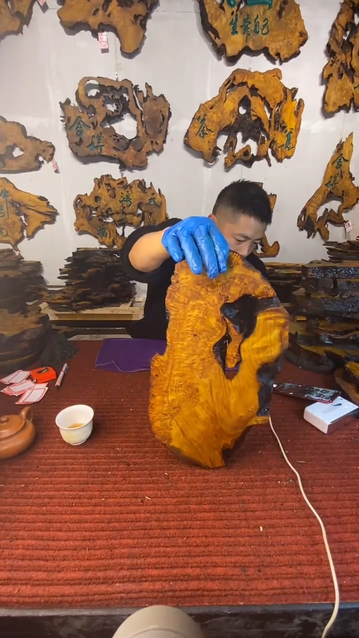 香杉木定制浮沉干泡台香杉树瘤树根料