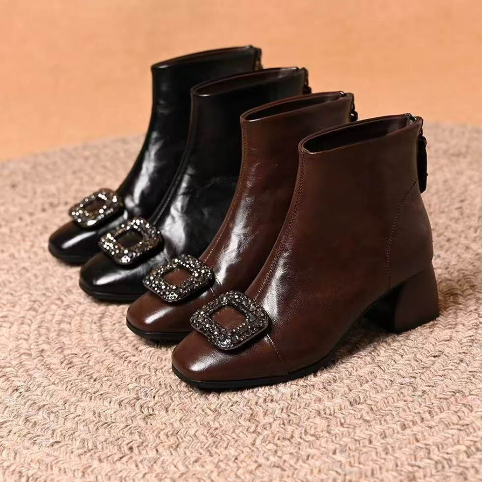 法式水钻方扣小短靴女2025秋冬新款气质百搭方头后拉链中跟