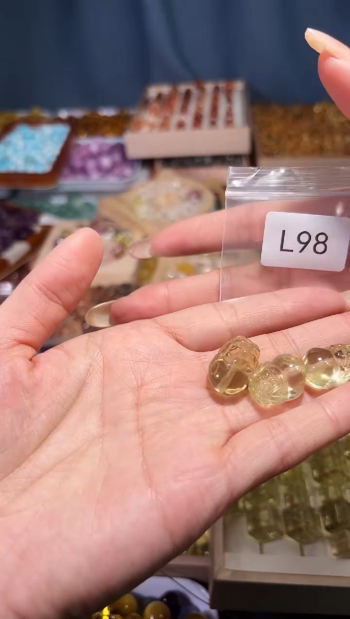 未镶嵌手串水晶L98黄水晶貔貅一颗