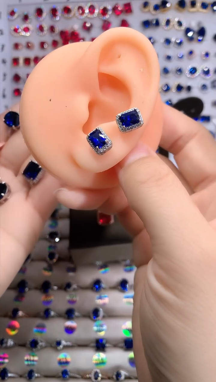 【闪购商品】蓝宝石耳饰银S925镶嵌银色