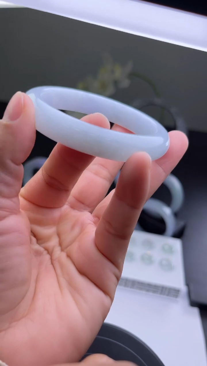 【闪购商品】定制翡翠手镯未镶嵌手镯