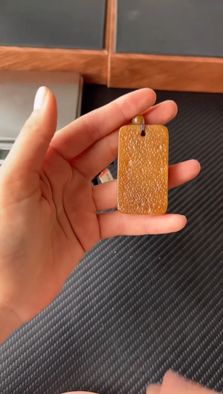 【闪购商品】和田玉项链未镶嵌且末金山微色差