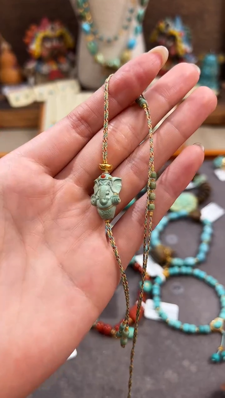 18K金镶嵌绿松石颈饰绿松石项链