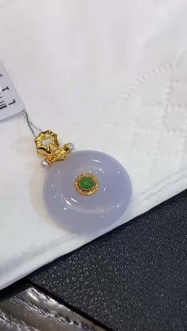 翡翠18K金镶嵌吊坠(不含链)L1998多样性发其一