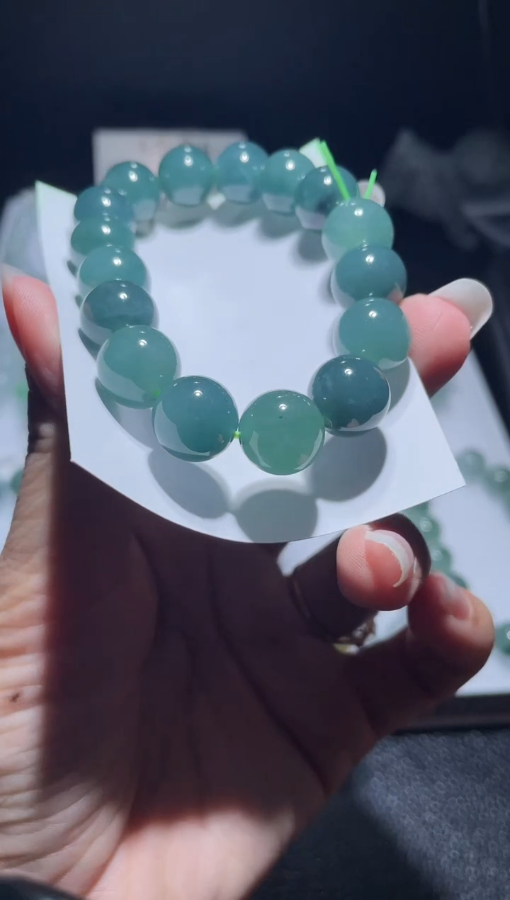 定制翡翠未镶嵌翡翠手串多样性发货