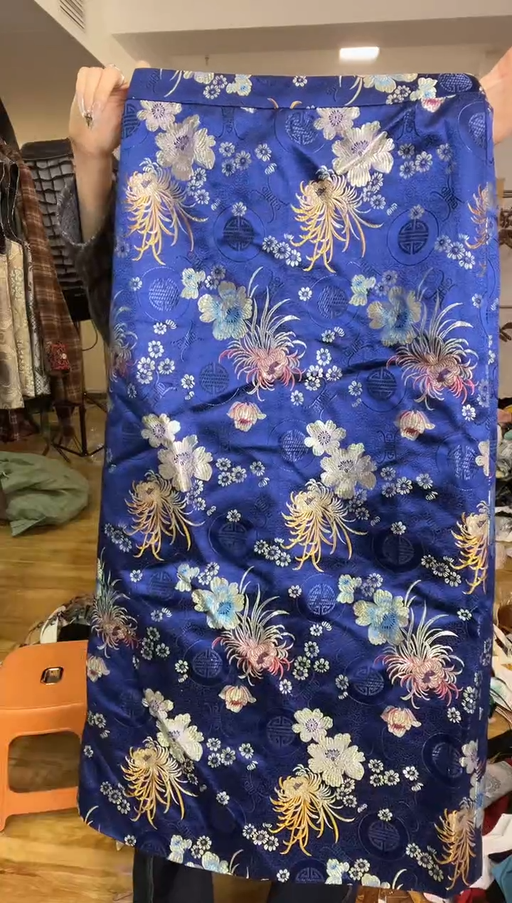 M码     110斤    长款半裙