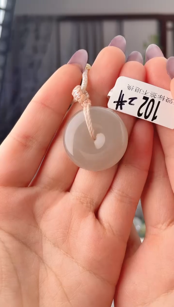 颈饰未镶嵌和田玉扣 102