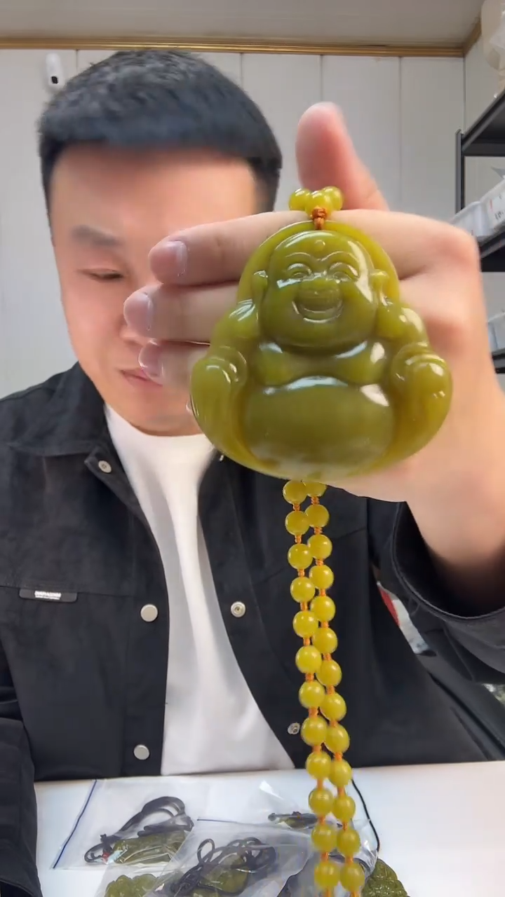 【闪购商品】蛇纹石玉岫岩玉未镶嵌75厘米大肚佛