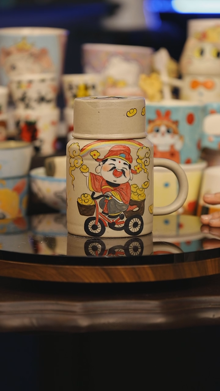 【闪购商品】摆件景德镇釉下彩绘设计师款式陶瓷