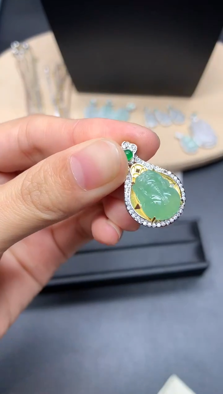 【闪购商品】翡翠吊坠(不含链)银S925镶嵌貔貅【多样性发其一】