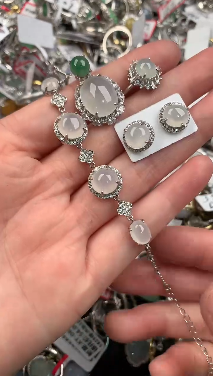 银S925镶嵌戒指翡翠333               2