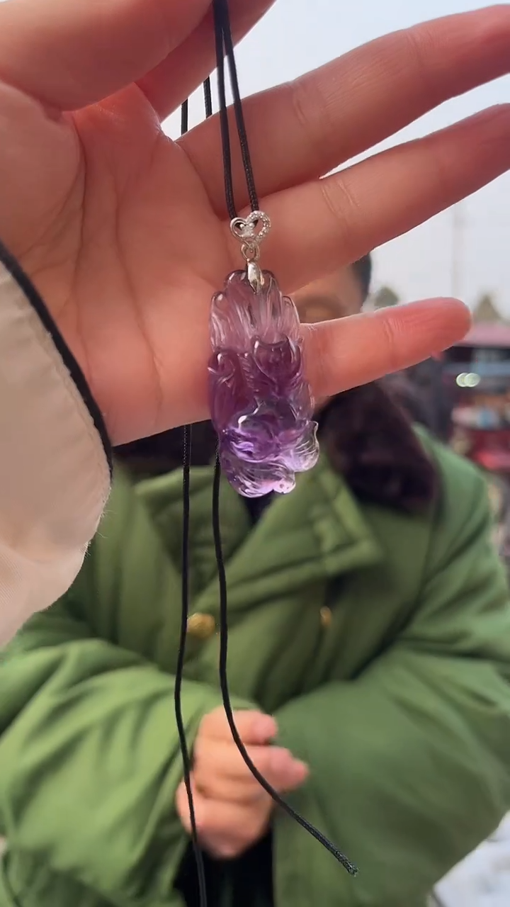 【闪购商品】紫晶吊坠(赠链)未镶嵌天然多样性发一