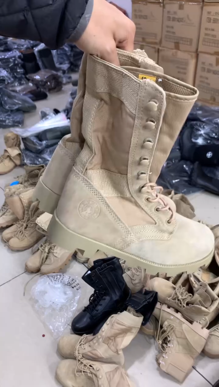 织物40码，151号，运动鞋码脚胖拍大，瑕疵处理，有色差 介意勿拍