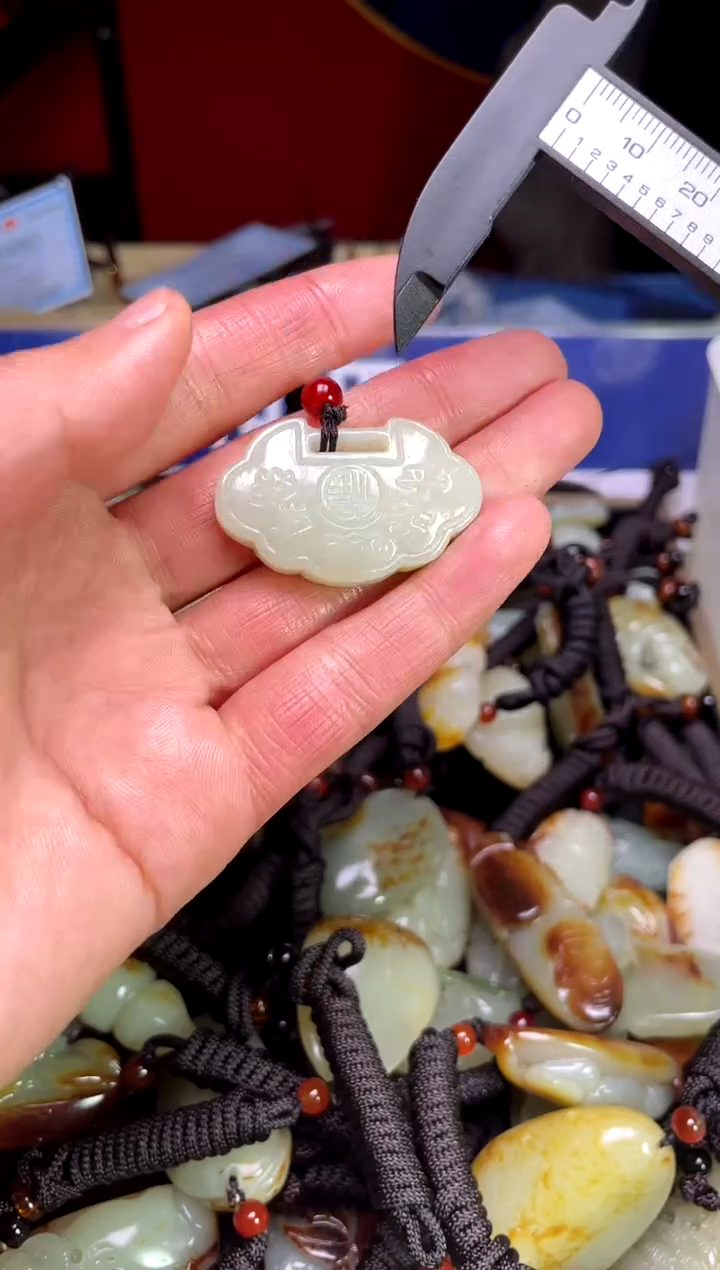 【闪购商品】和田玉颈饰未镶嵌1231