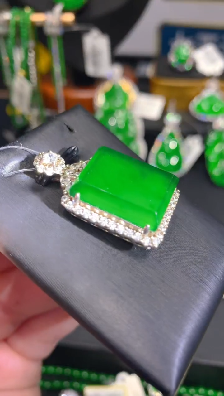 翡翠银S925镶嵌颈饰38一季