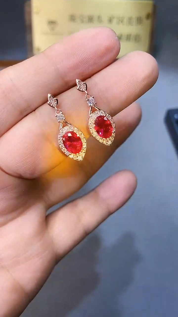 【闪购商品】红宝石耳饰银S925镶嵌354