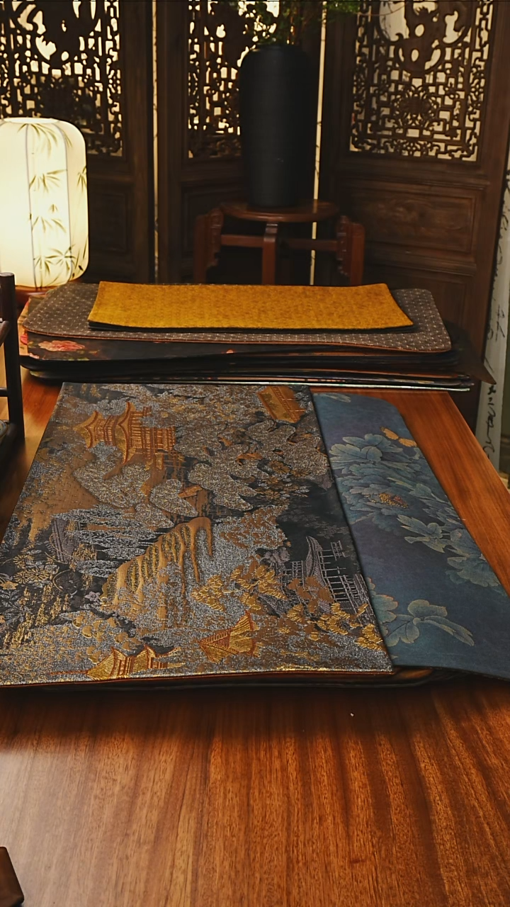 汉宫秋月+牡丹香云纱茶席