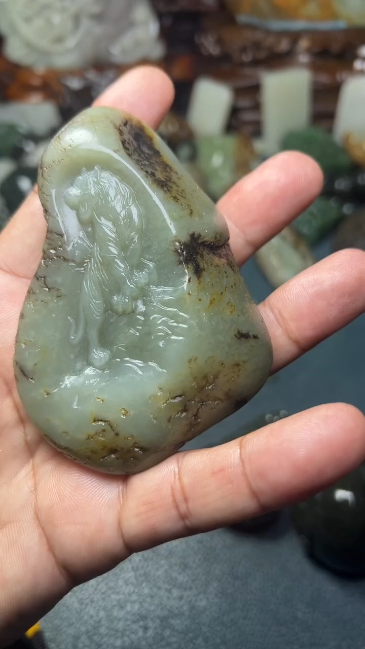 未镶嵌和田玉把件-