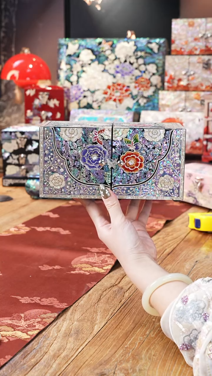 【闪购商品】瓷片豆包儿推荐螺钿摆件