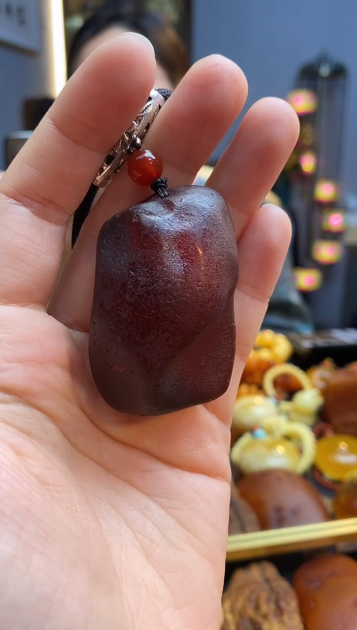琥珀颈饰未镶嵌吊坠