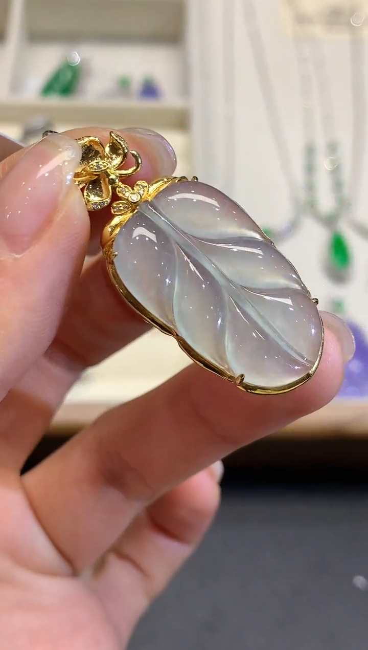 【闪购商品】翡翠吊坠(不含链)18K金镶嵌1102