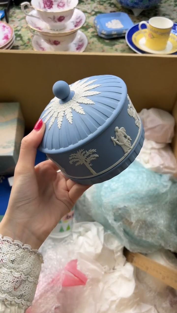 瓷片F*y       B592