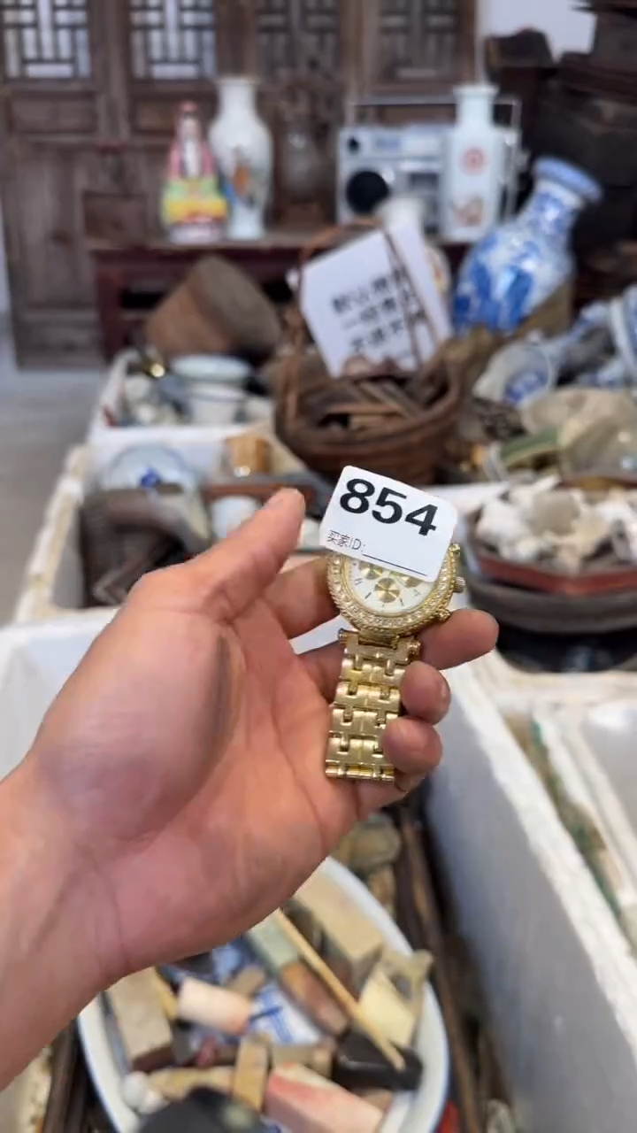 1*14168546846486421221