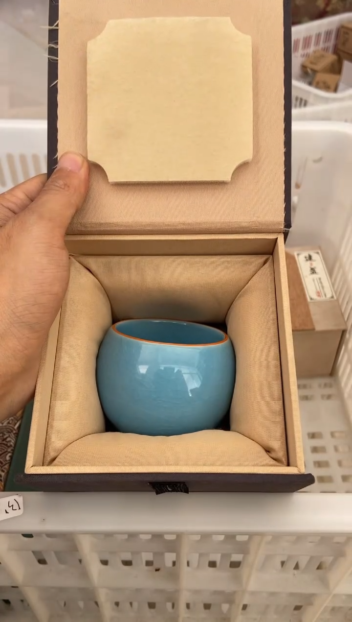 杯无运费险有瑕疵的摄影的产品有使用过的痕迹有点脏介意勿拍