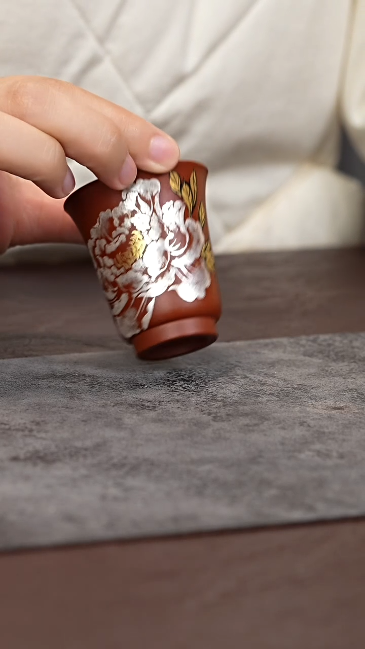 茶杯紫泥朱泥金银绘牡丹闻香杯