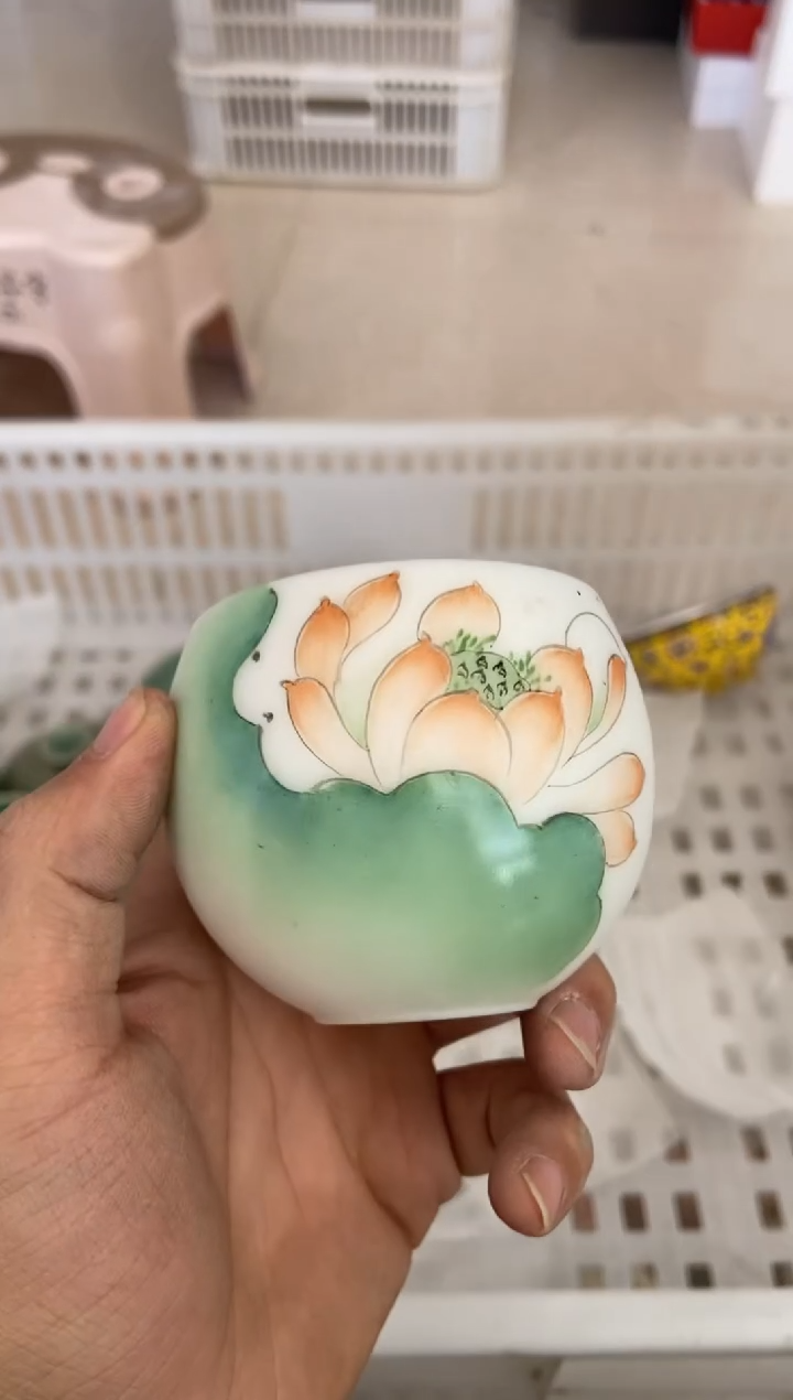 杯无运费险有瑕疵的摄影的产品有使用过的痕迹有点脏介意勿拍