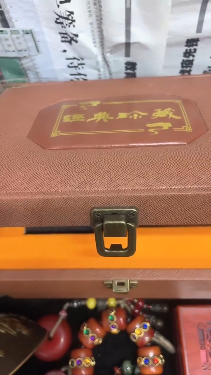 摆件主播推荐如图所示