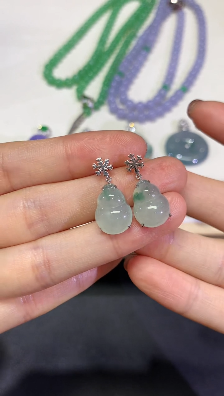 【闪购商品】翡翠颈饰18K金镶嵌团购3