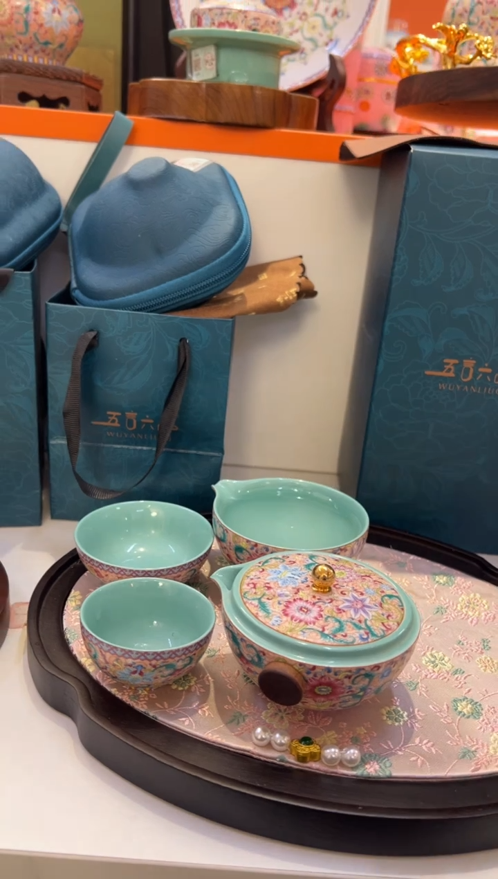 瓷片小乔闪购链接