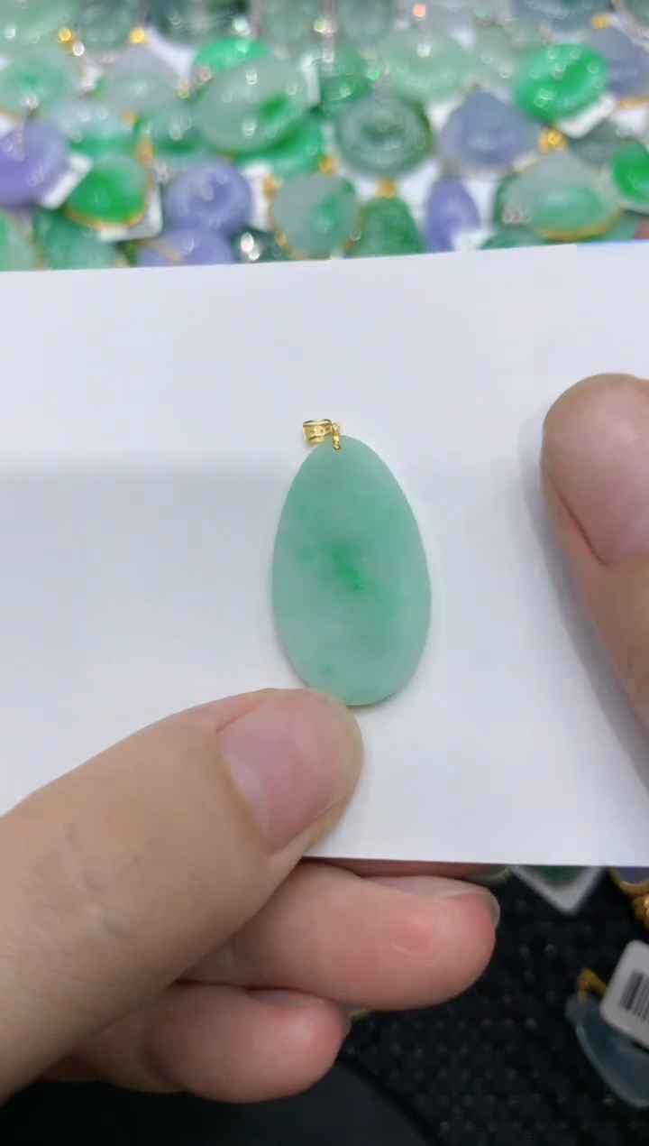 【闪购商品】翡翠颈饰18K金镶嵌11111111111