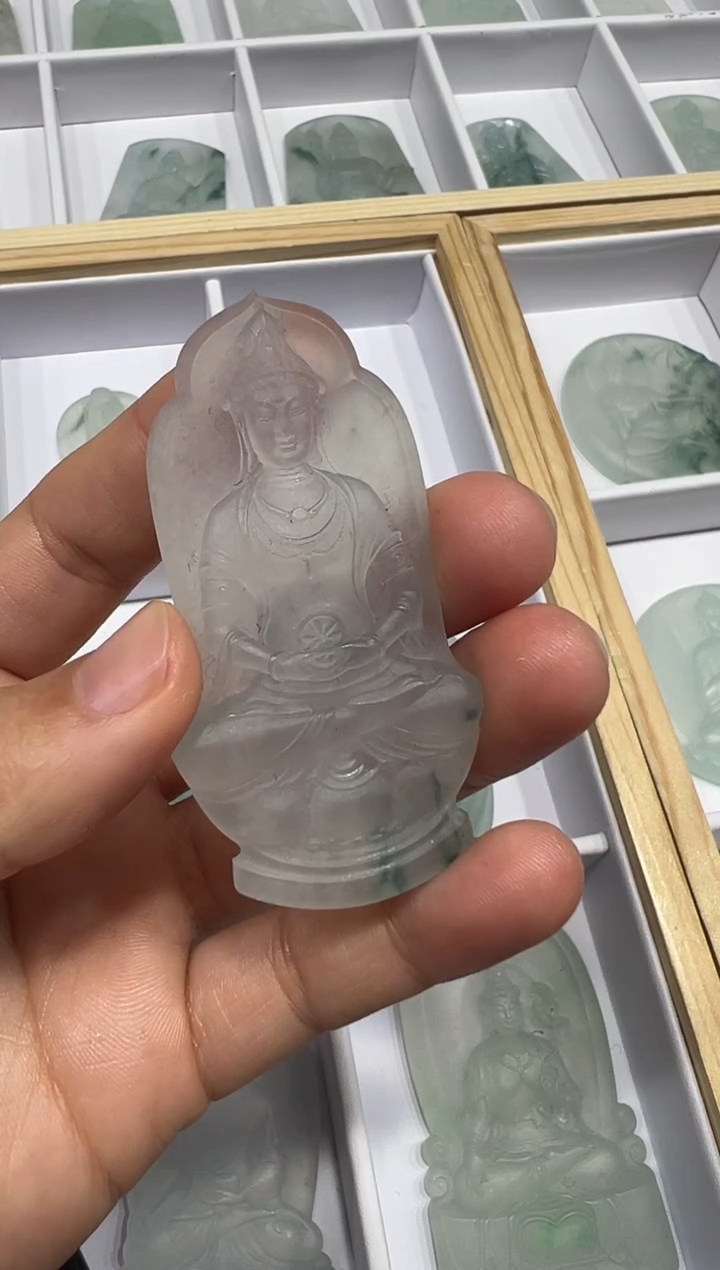 【闪购商品】定制翡翠未镶嵌观音