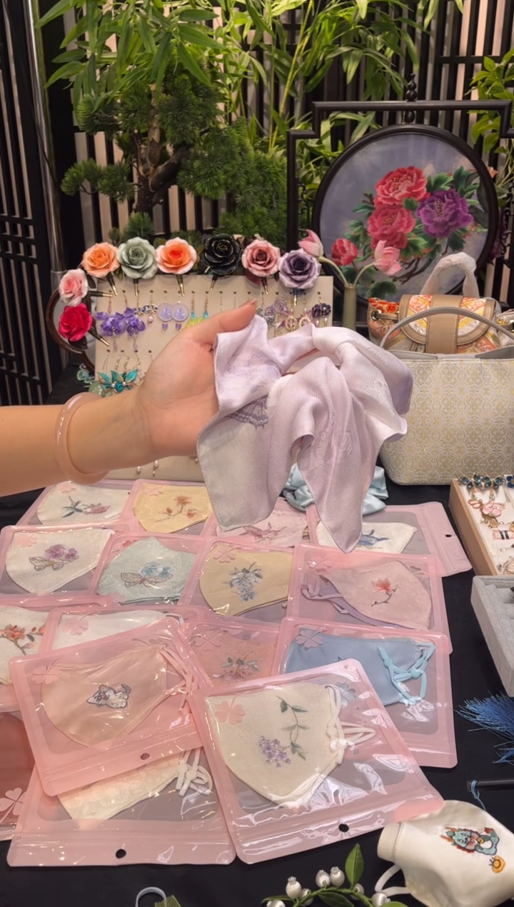织绣欠**头非遗苏绣手工饰品